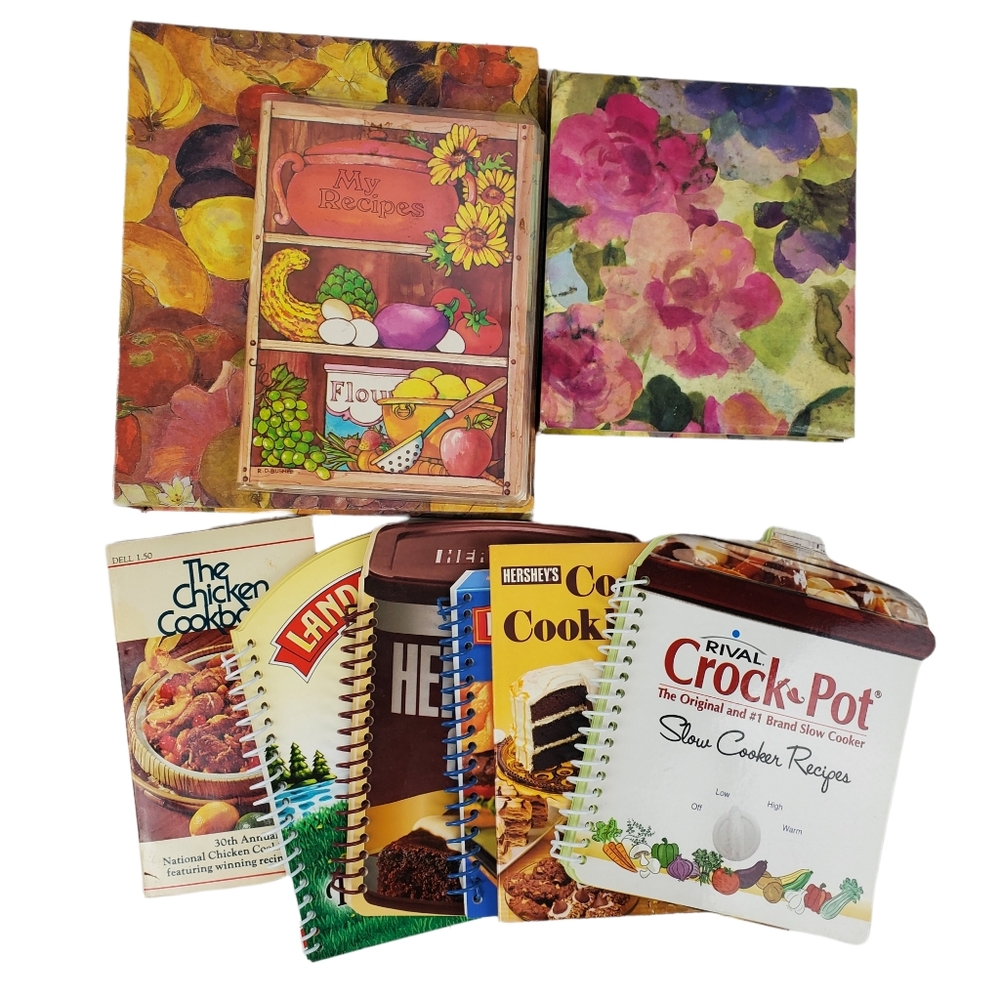 Bundle of 3 recipe holders and 6 vintage recipe booklets